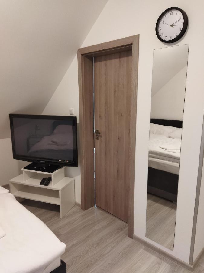 Penzion Janousek Motorsport Cesky Krumlov Prisecna Экстерьер фото